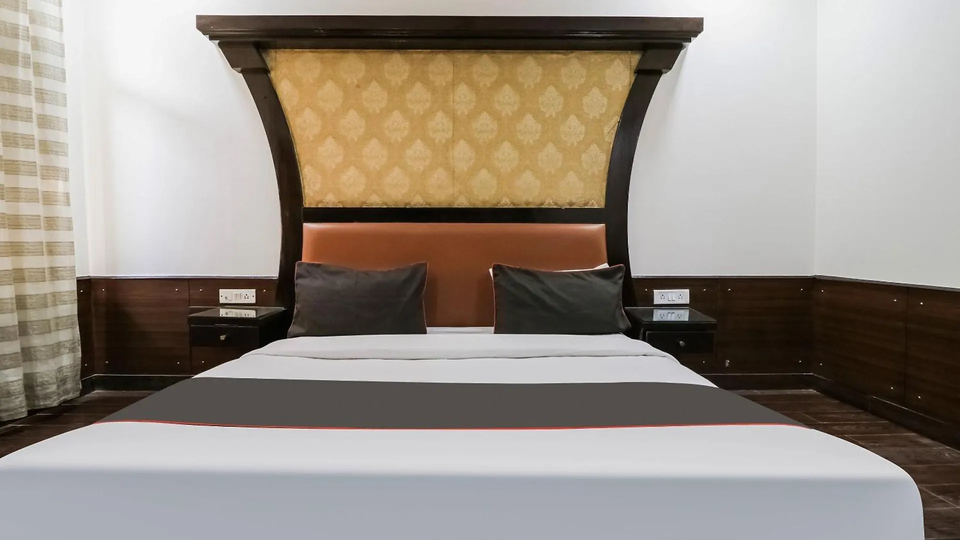 Collection O Radiant Inn Gurgaon 4*,