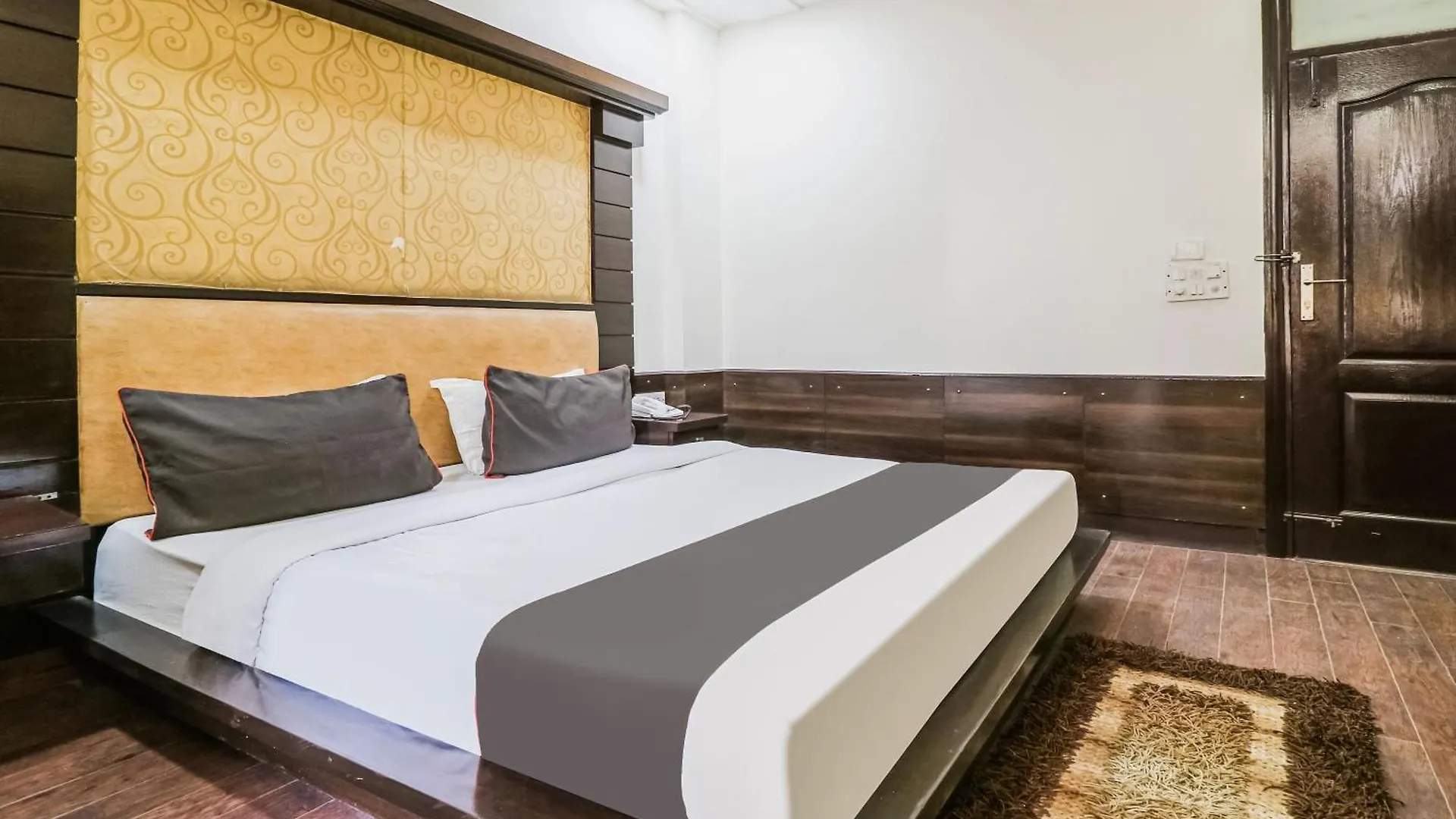 Collection O Radiant Inn Gurgaon