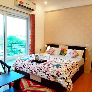 Hotel Instay - 46, Gurgaon