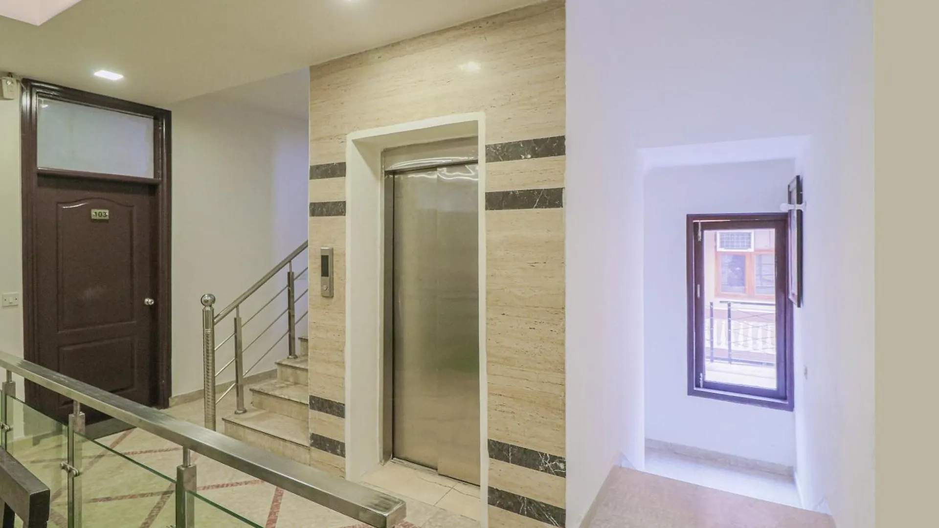 Collection O Radiant Inn Gurgaon Hotel